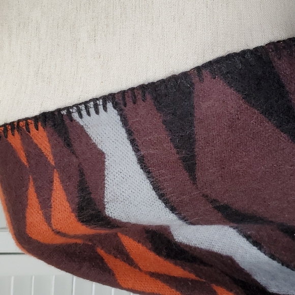 Vintage Old Navy  South Western Inspired Poncho / Wrap - Picture 5 of 5
